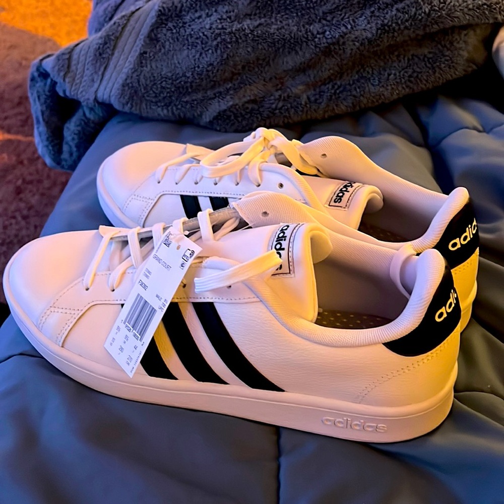 Addidas cloud foam. Brand new